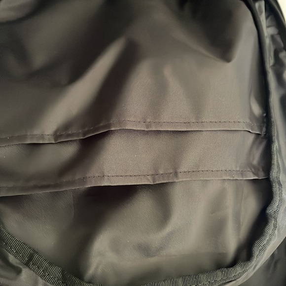 Targus black backpack 13.6 x 8.66 x 18.31 NEW with tags - Picture 11 of 13